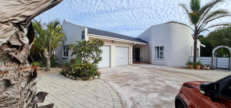 4 Bedroom Property for Sale in Country Club Western Cape